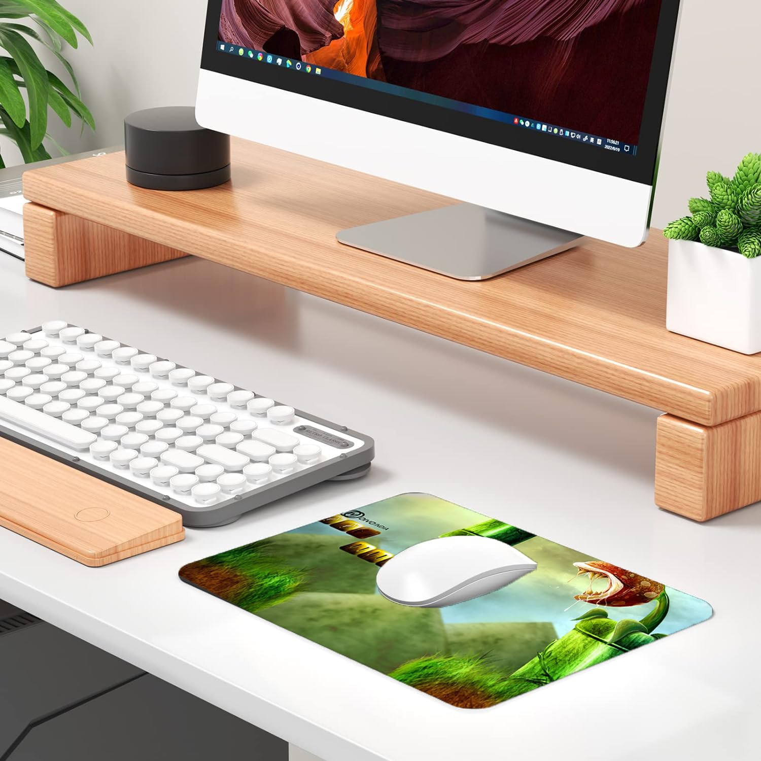 OIVO INDIA Mouse Pad Speed Type Mouse Pad with Antifray Stitched Embroidery Edges, Non-Slip Rubber Base Mousepad for Laptop PC (300mm x 250mm)